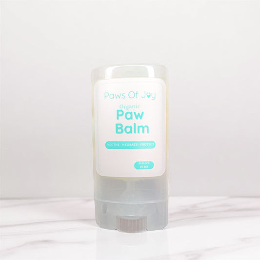 Travel-size organic paw balm made with love to protect your dog’s precious paws, nose, and elbows — wherever your journey takes you.