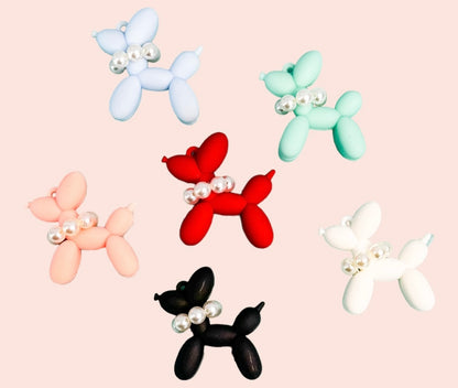 PVC Balloon Dog keychain in minimalist design, lightweight and durable, bringing playful charm and a touch of joy for dog moms on the go.